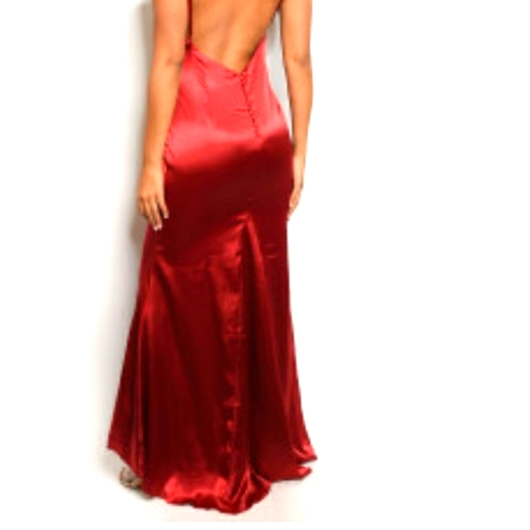 Hollywood Glam red satin dress - Picture 6 of 13